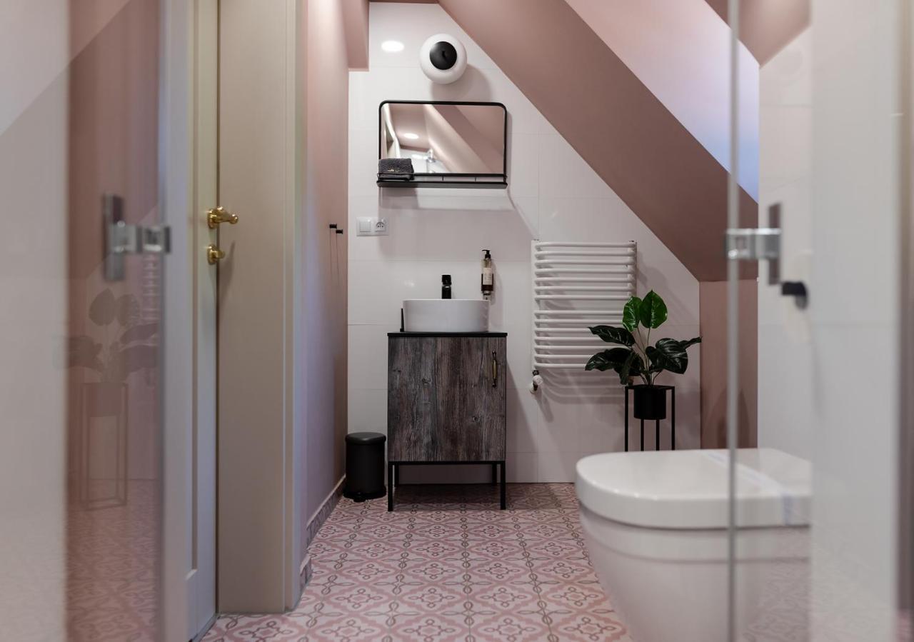 W12 Home Station - Apartement Greenpink Зелена Гура Екстер'єр фото