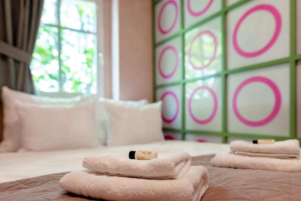 W12 Home Station - Apartement Greenpink Зелена Гура Екстер'єр фото